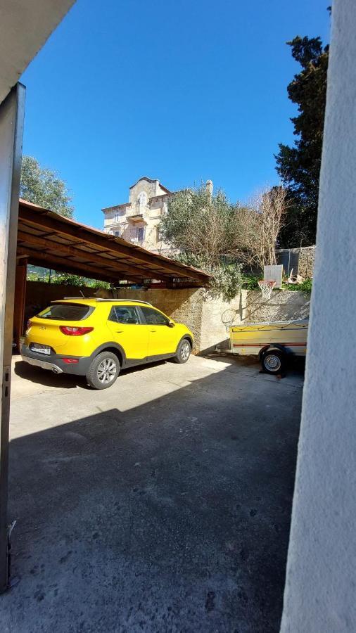Apartman Kristina And Free Parking Mali Lošinj Exterior foto